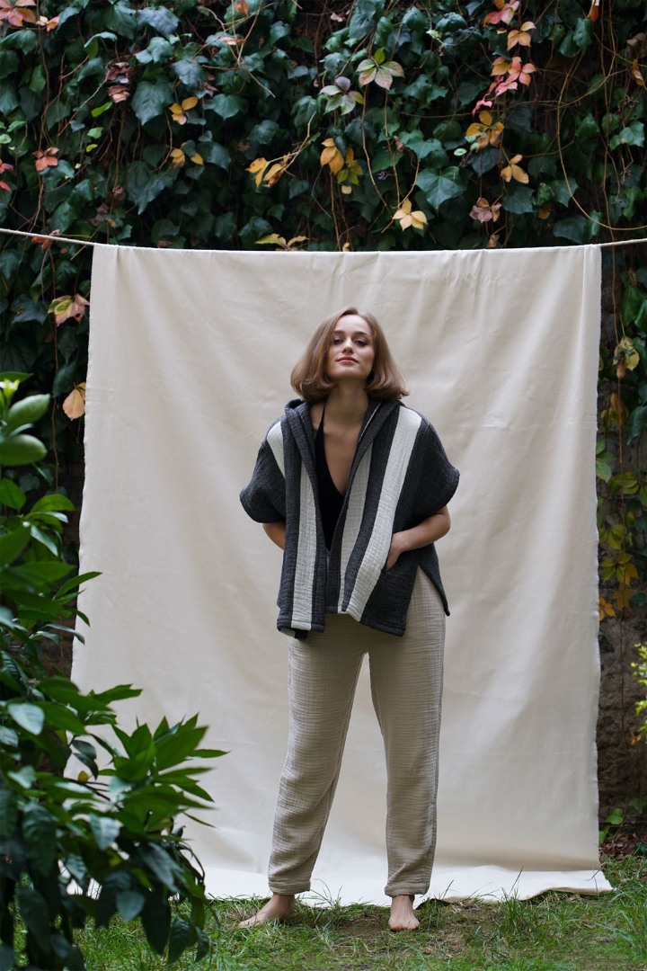 Elaki Cardigan - Black